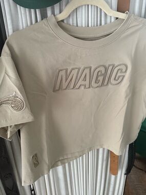 Magic Embroidered Crop Tee - Beige